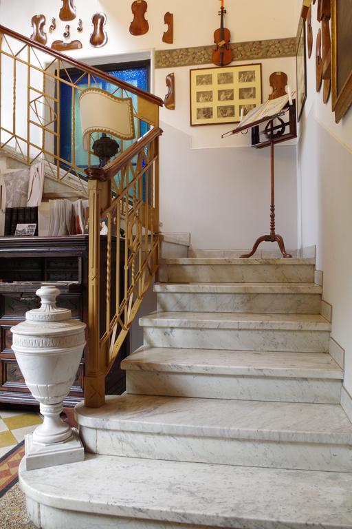 Villa Puccini Venegono Superiore Eksteriør billede
